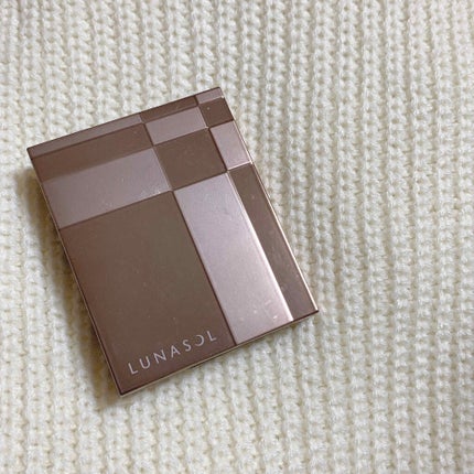 ニュアンスシェイドアイズ/LUNASOL/アイシャドウパレットを使ったクチコミ(4枚目)