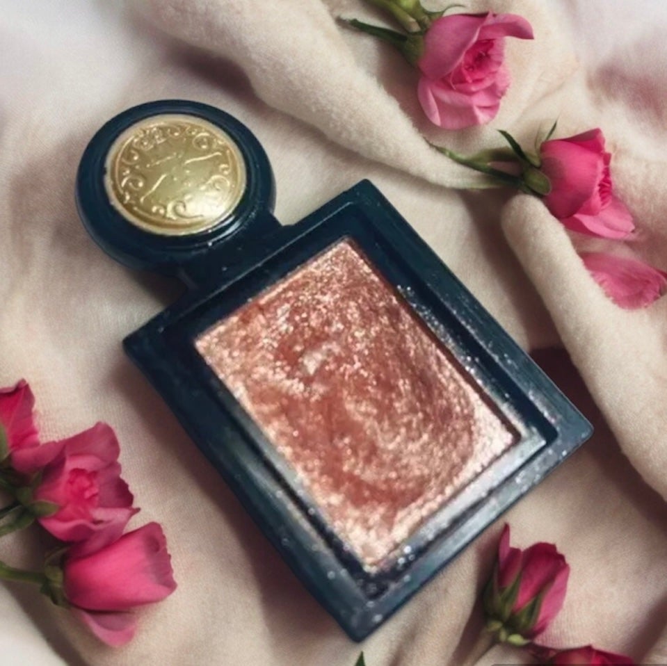 シャドーカスタマイズ (フローティング)/MAJOLICA MAJORCA/単色アイシャドウを使ったクチコミ(1枚目)