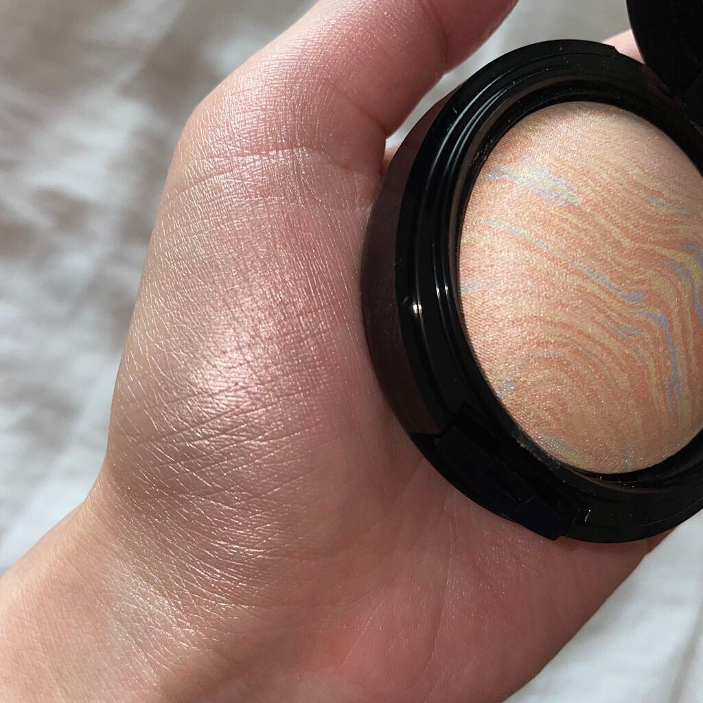 マーブルハイライター/LB/パウダーチークを使ったクチコミ(4枚目)