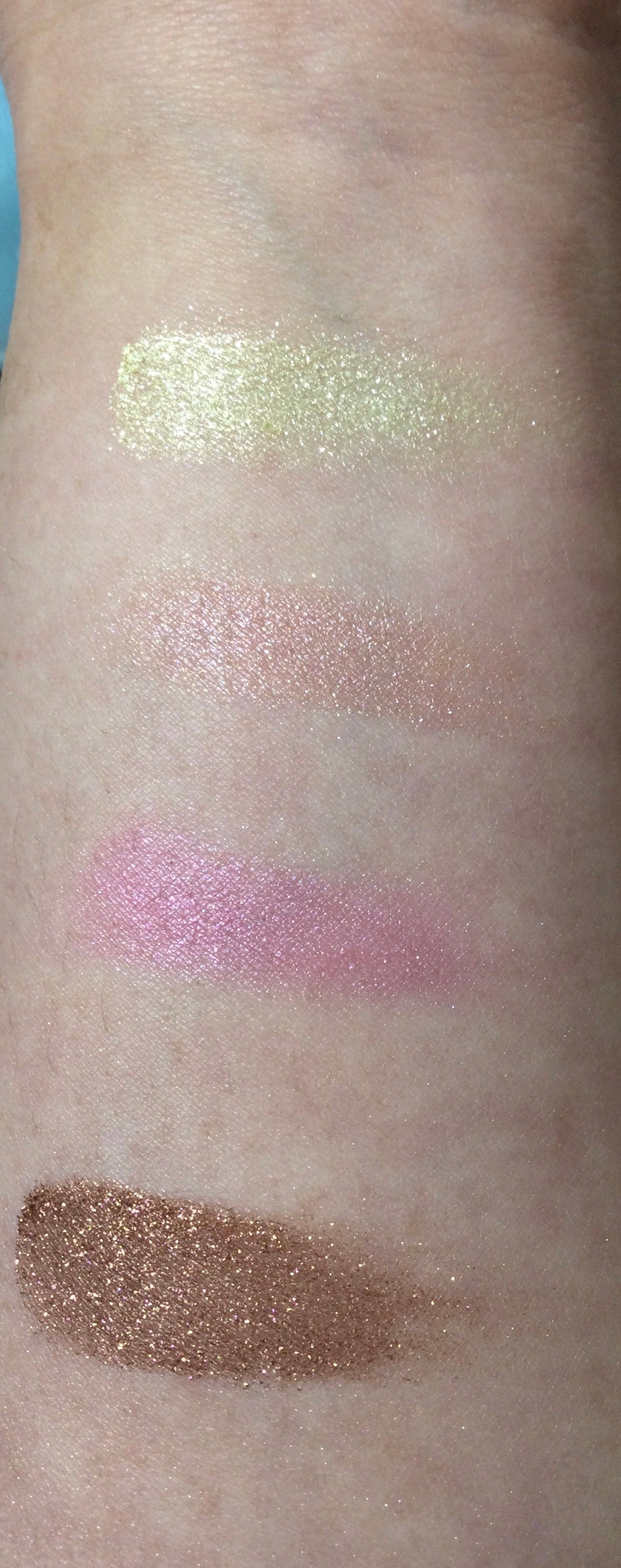 メロウ フィーリング アイズ マスカレード ナイト/ESPRIQUE/アイシャドウパレットを使ったクチコミ(3枚目)