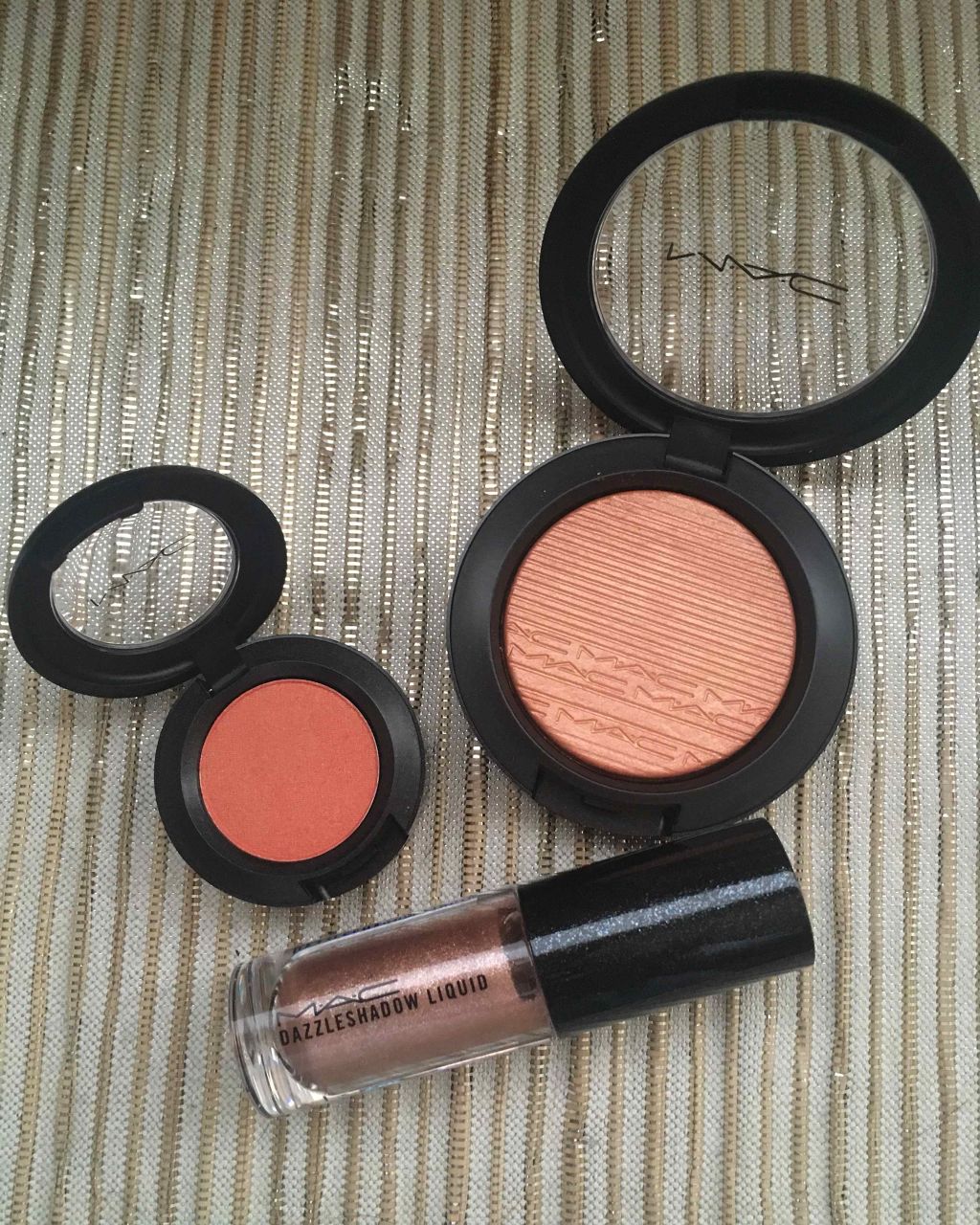 スモール アイシャドウ/M・A・C/単色アイシャドウを使ったクチコミ（1枚目）