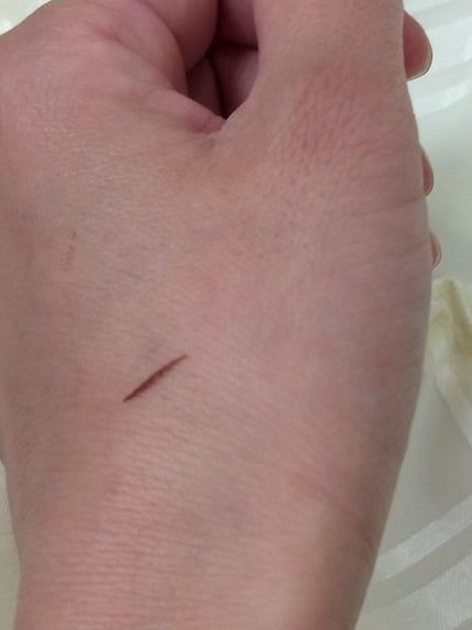 EYE OPENING LINER/UZU BY FLOWFUSHI/リキッドアイライナーを使ったクチコミ(4枚目)