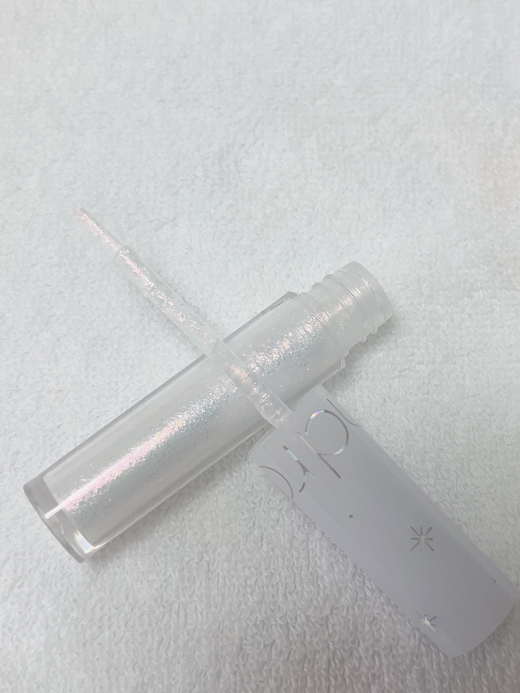 リキッド グリッター シャドウ 06 リトルメテオ(LTTLE METEOR)/rom&nd/グリッターを使ったクチコミ（2枚目）