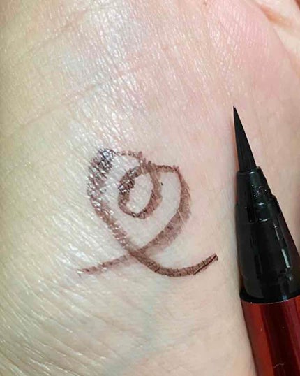 ハイパーシャープ ライナー R/MAYBELLINE NEW YORK/リキッドアイライナーを使ったクチコミ(4枚目)