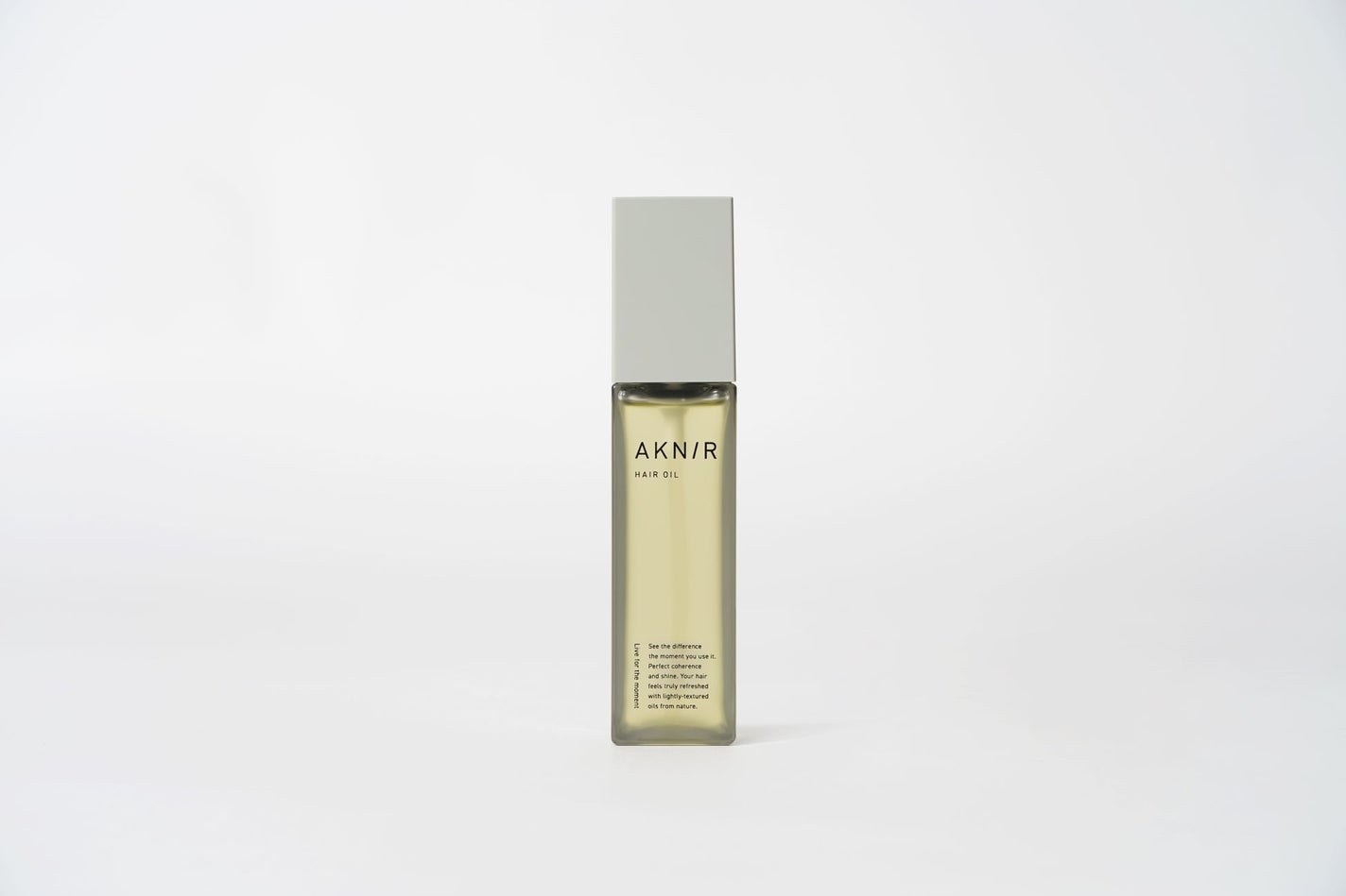 試してみた】AKNIR プレミアムモイストヘアオイルの効果・髪質別 試してみた】AKNIR プレミアムモイストヘアオイルの効果・髪質別
