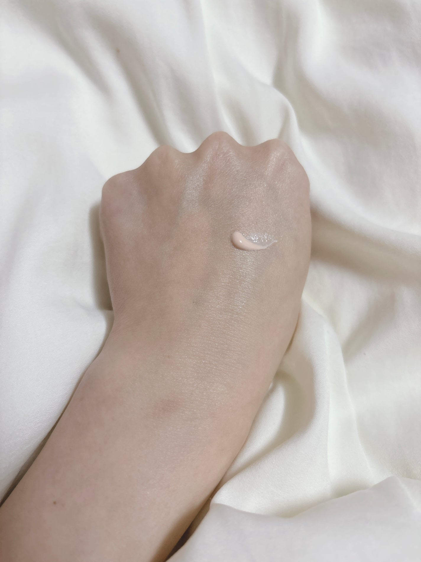 ふすま on LIPS 「ダルバ【ホワイトトリュフバイタルスプレーセラム・ウォータフルト..」(3枚目)