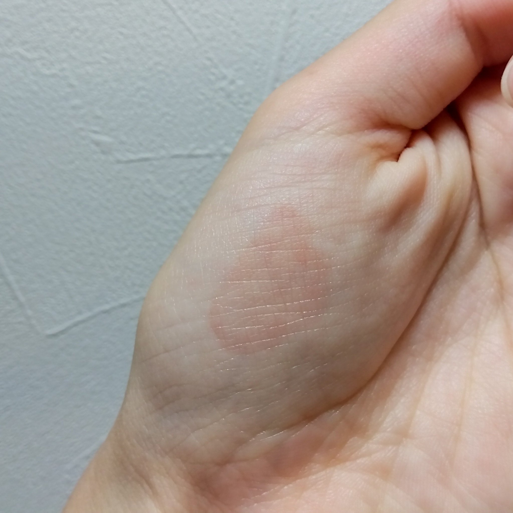 アンドバイロムアンド　グラッシーボムティント/&nd by rom&nd/リップティントを使ったクチコミ（3枚目）