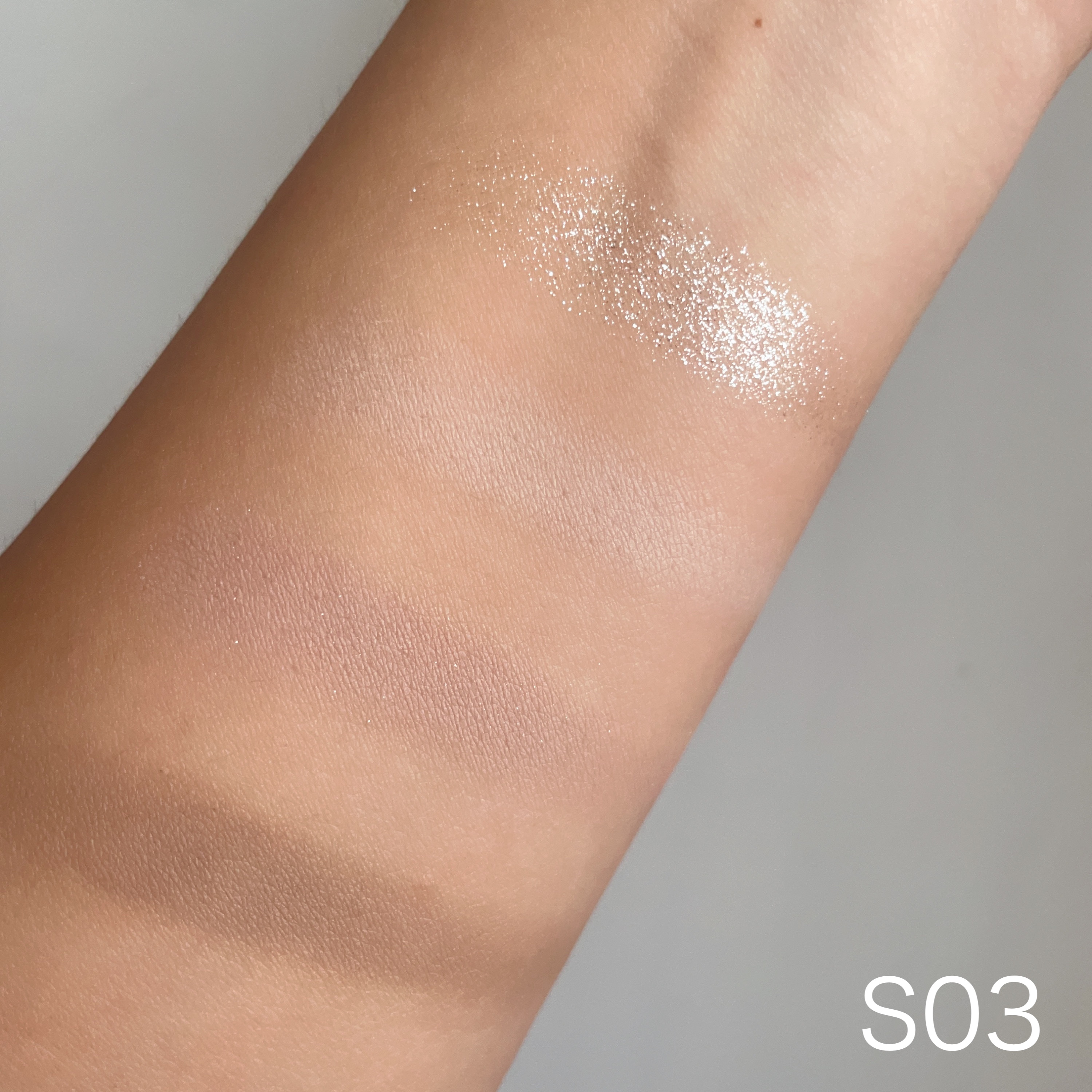 スカーレットハートシリーズ4色アイシャドウ S03/VEECCI/アイシャドウパレットを使ったクチコミ（2枚目）