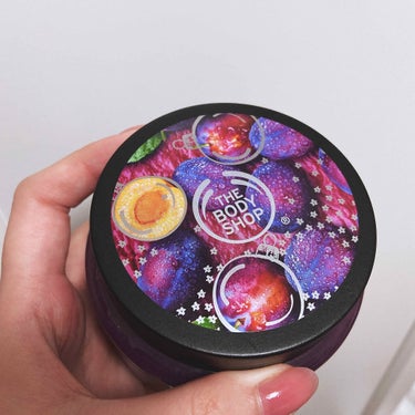 THE BODY SHOP ボディスクラブ リッチプラムのクチコミ「THE BODY SHOPのボディスクラブ リッチプラムです🙂

こちらはクリスマス限定のリッ.....」（1枚目）