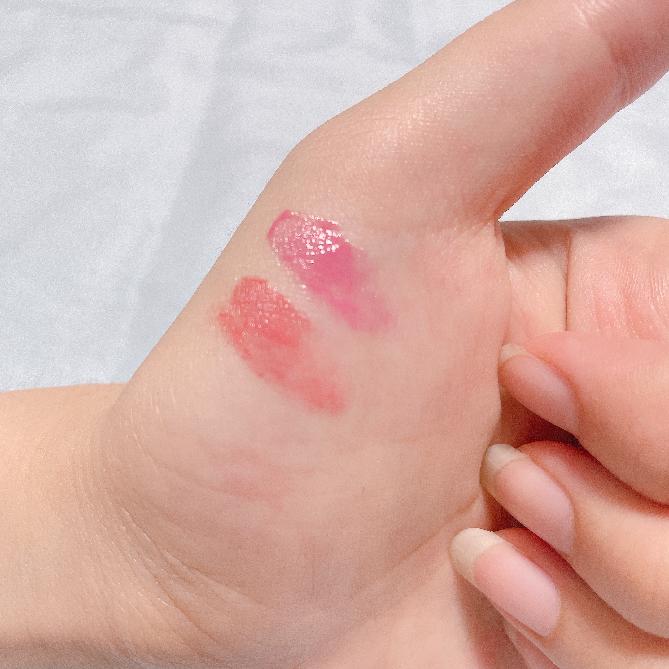 ジューシーラスティングティント/rom&nd/リップティントを使ったクチコミ（2枚目）