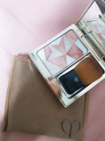 クレ・ド・ポー ボーテ レオスールデクラ/クレ・ド・ポー ボーテ/パウダーハイライトを使ったクチコミ(1枚目)