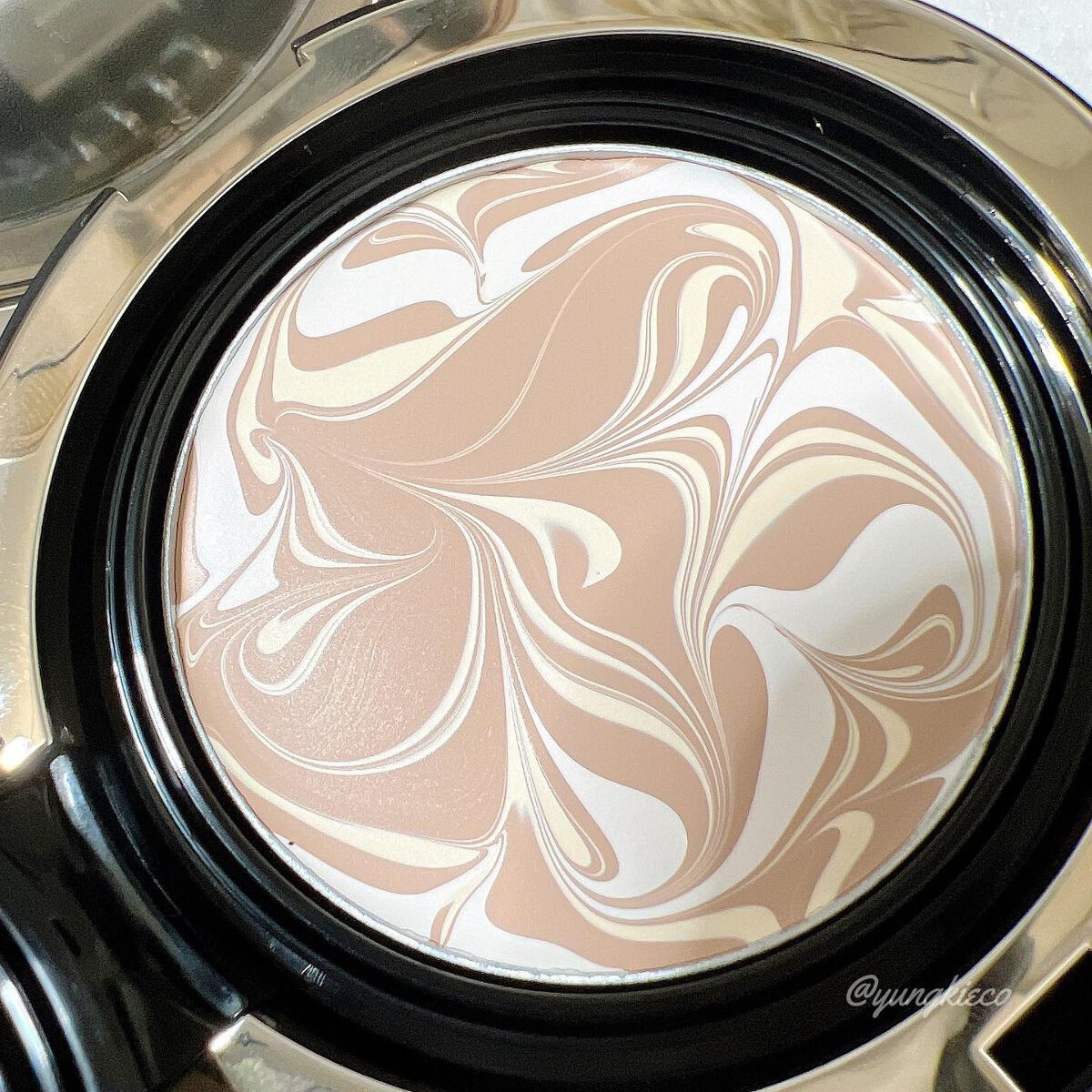 SIGNATURE ESSENCE COVER PACT /AGE20’s/クリーム・エマルジョンファンデーションを使ったクチコミ(2枚目)