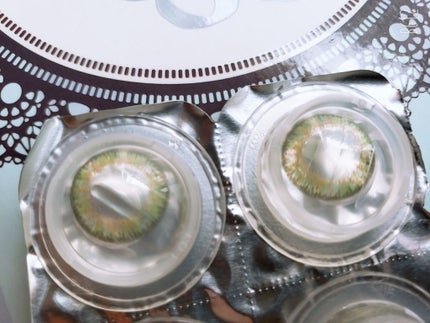 フラワーアイズ ワンデー クロッシェ/株式会社ビューフロンティア/ワンデー(1DAY)カラコンを使ったクチコミ(2枚目)