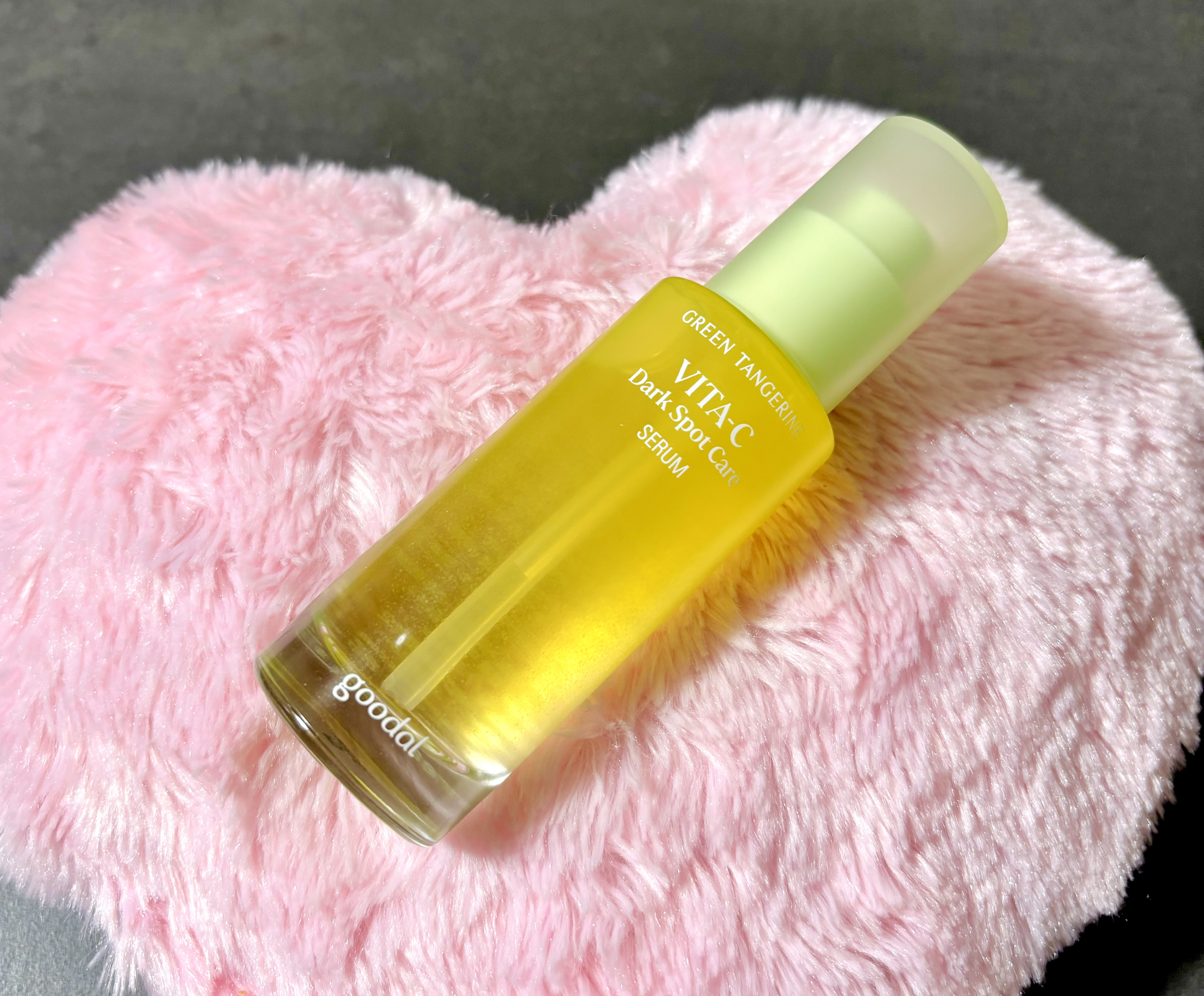 グリーンタンジェリン ビタC ダークスポットケアセラム/goodal/美容液を使ったクチコミ（2枚目）