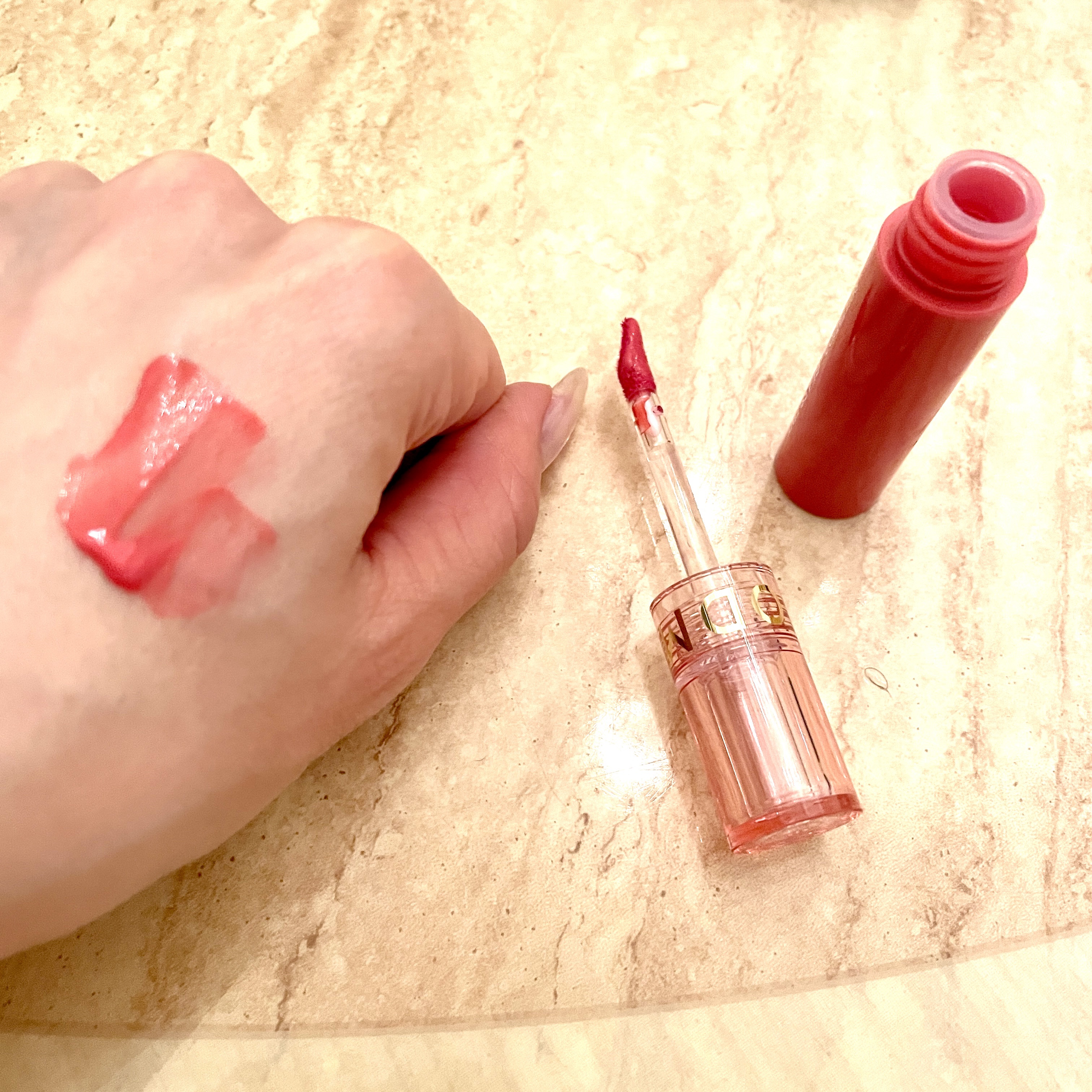 リールタトゥーグラスティント /MERYTHOD/リップティントを使ったクチコミ（3枚目）