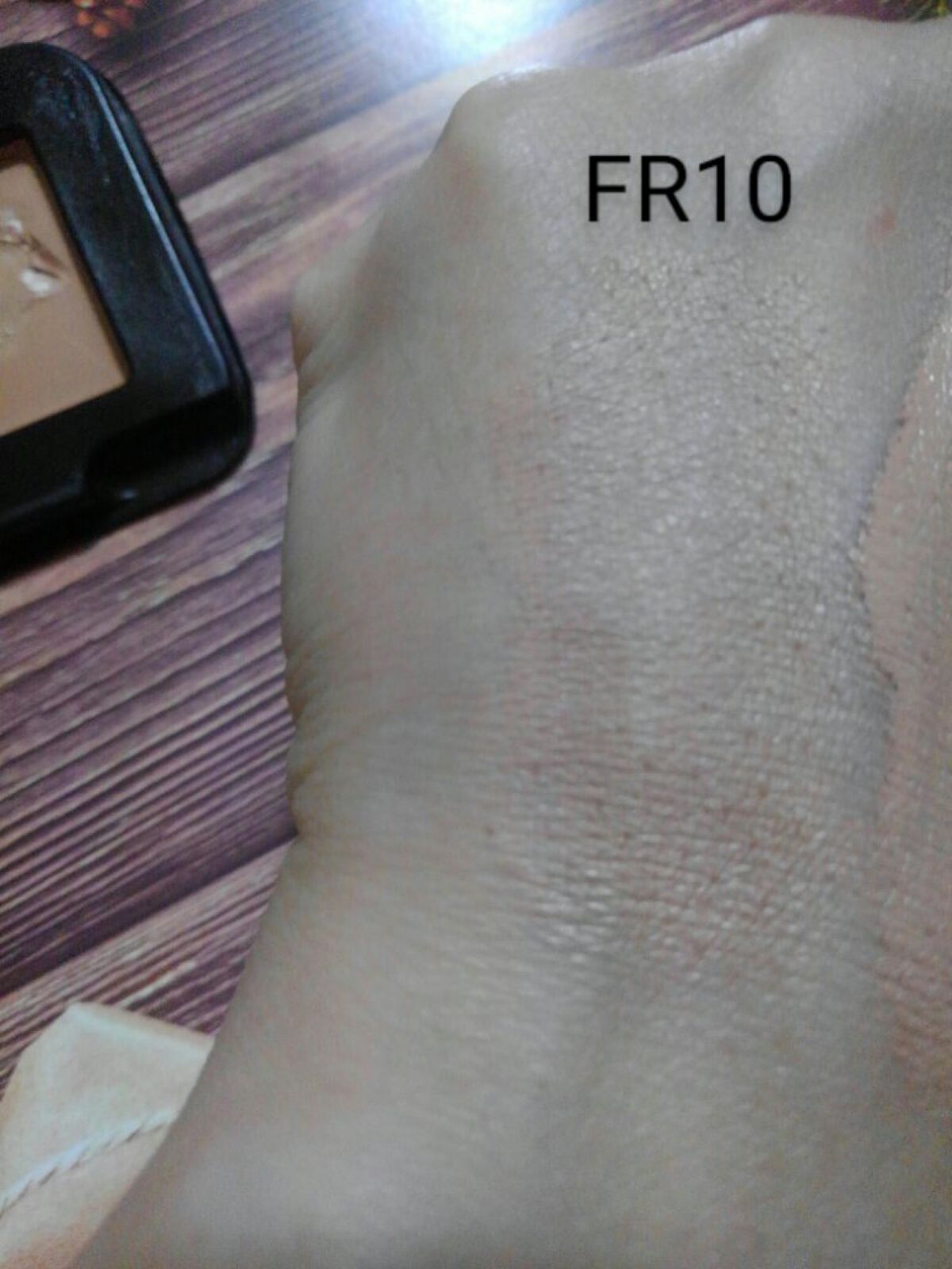 フローレス フィット FR40/COVERMARK/クリーム・エマルジョンファンデーションを使ったクチコミ（3枚目）