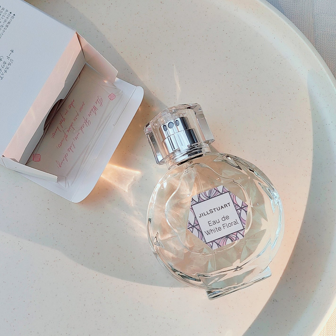 ジルスチュアート オード ホワイトフローラル/JILL STUART/香水(レディース)を使ったクチコミ(4枚目)