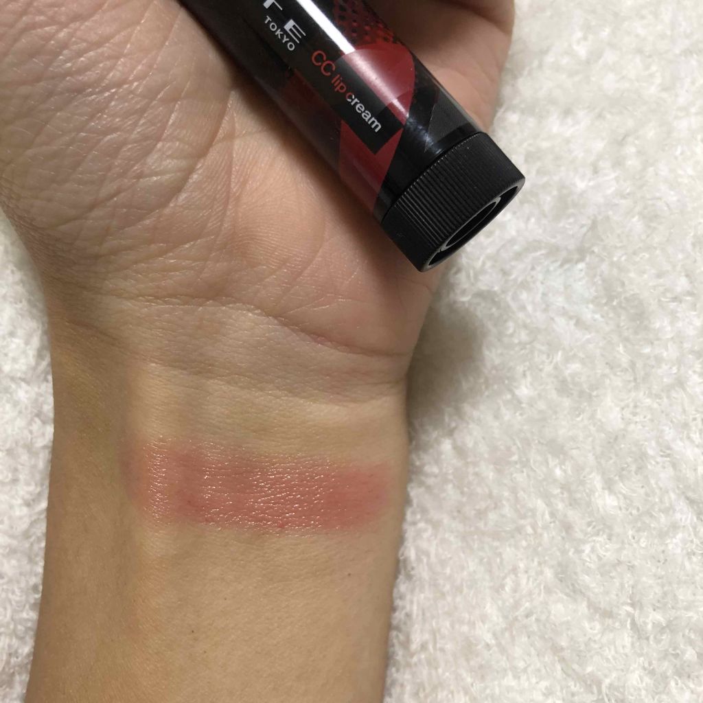 CCリップクリームN/KATE/リップケアを使ったクチコミ(2枚目)