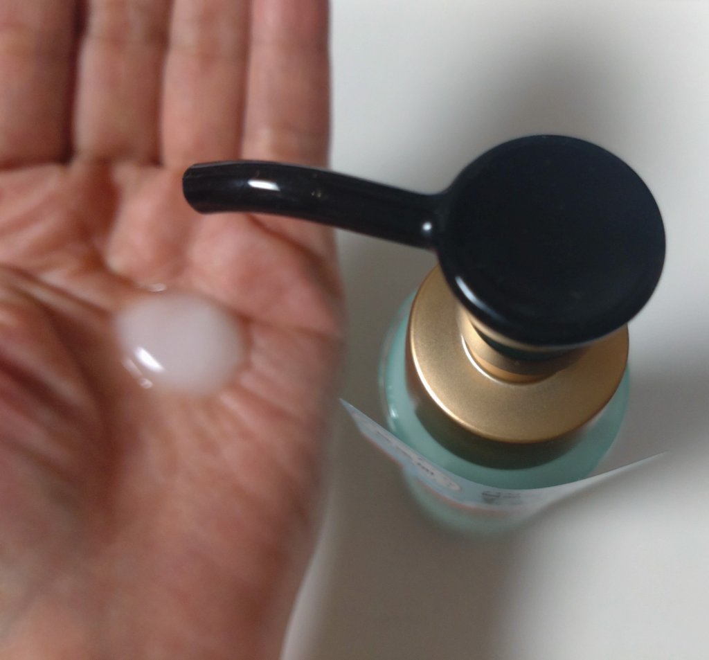 ミラクルズ うるおいブーストミルクウォーターセラム/パンテーン/アウトバストリートメントを使ったクチコミ（2枚目）