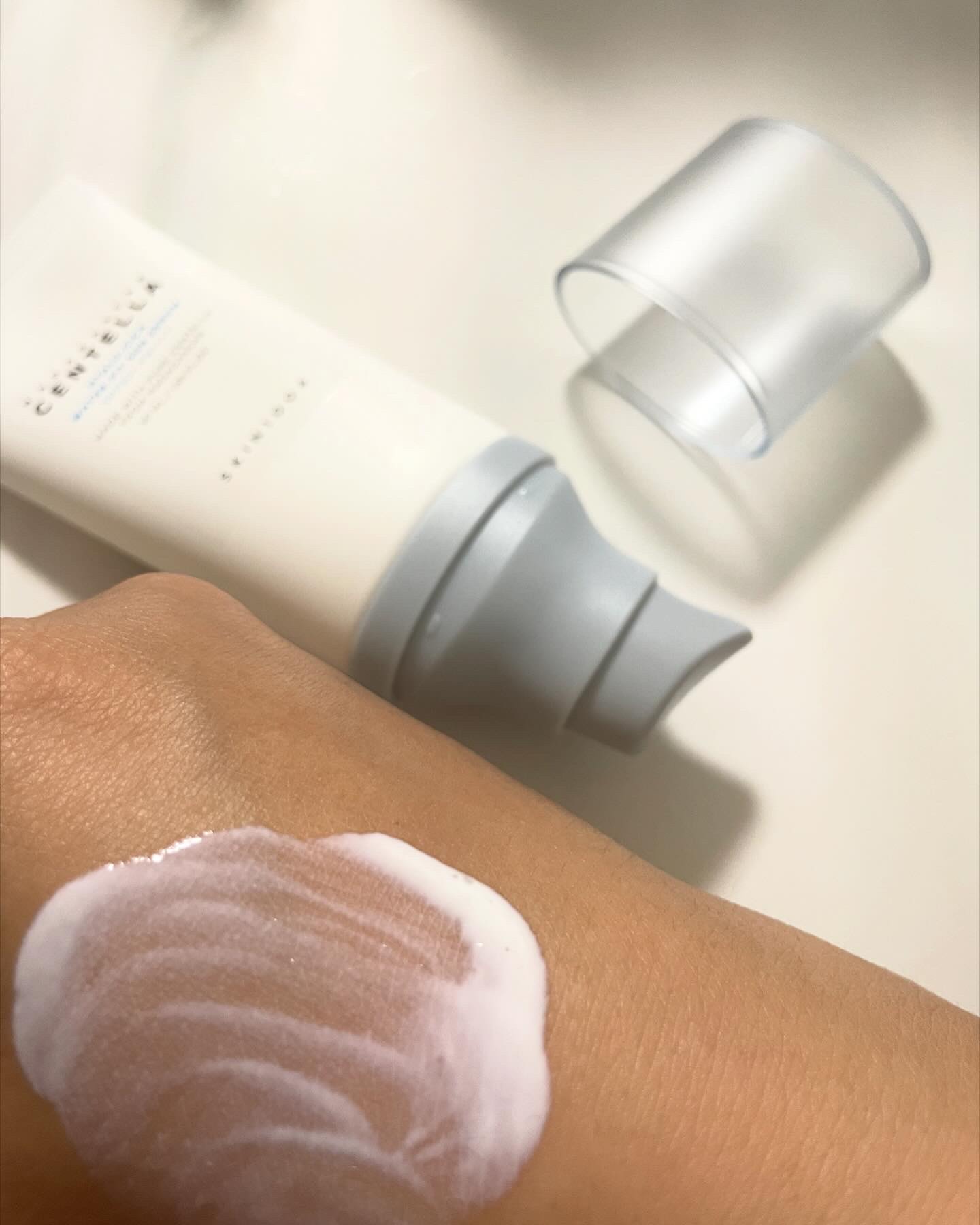 ヒアルーシカ ウォーターフィット サンセラム/SKIN1004/日焼け止めローションを使ったクチコミ（3枚目）