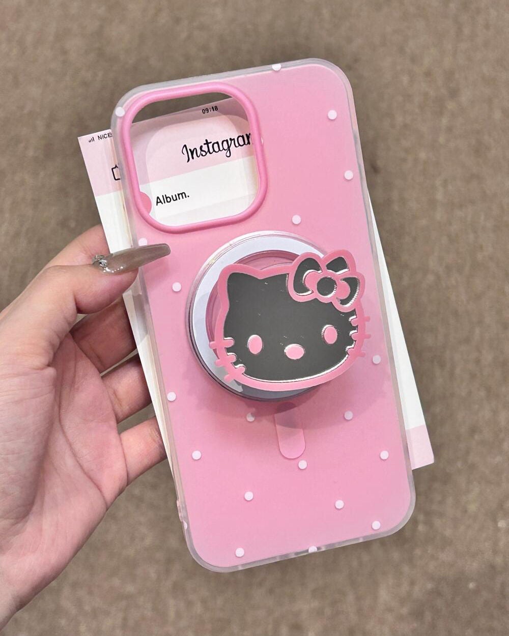 ケース大好きっ子 on LIPS 「キティの鏡はとてもかわいいですね#iPhoneケース#購入品#..」(3枚目)