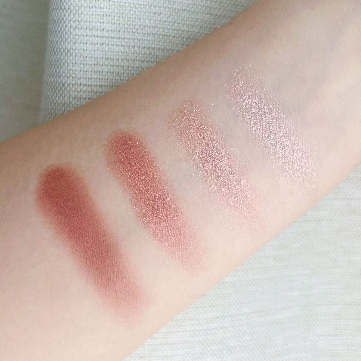 シルキースフレアイズ/キャンメイク/アイシャドウパレットを使ったクチコミ(6枚目)