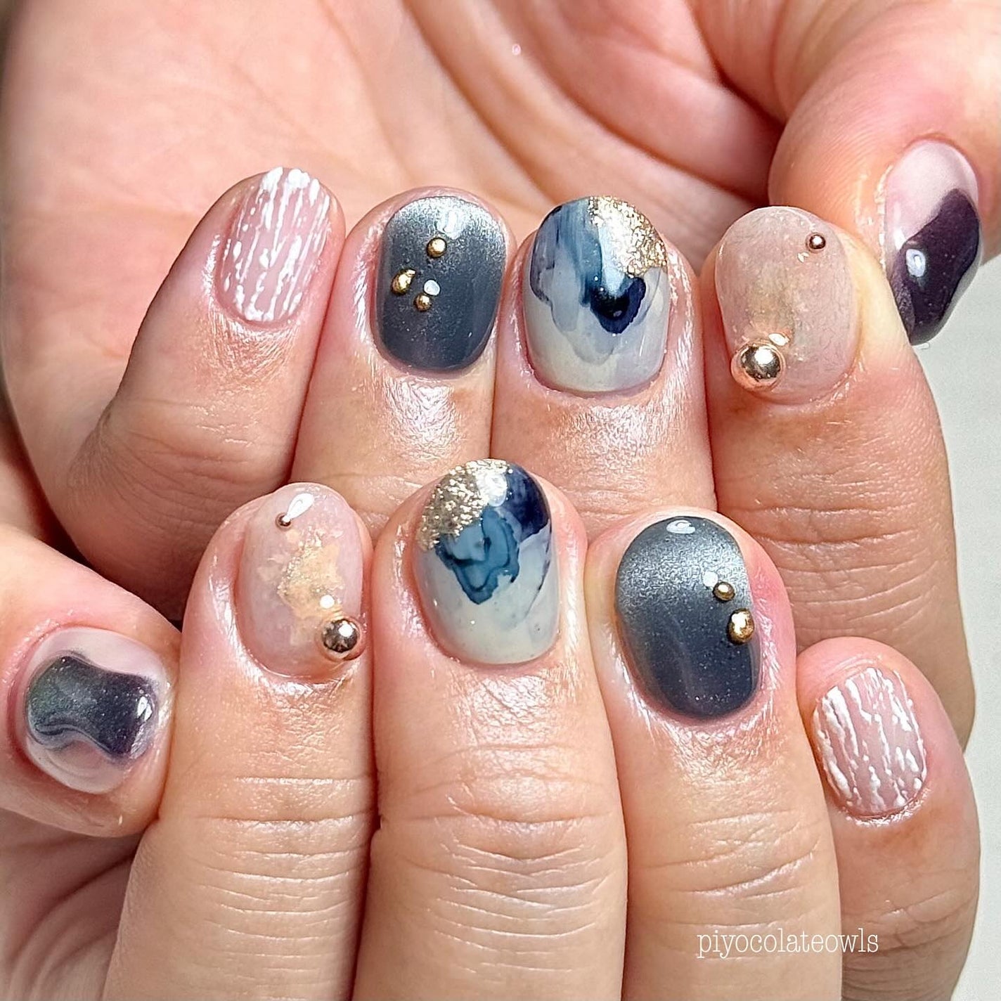 ぴよこれいと あうるす on LIPS 「ネイビーネイル💅#個性派ネイル#個性派ネイルデザイン#個性的ネ..」(2枚目)