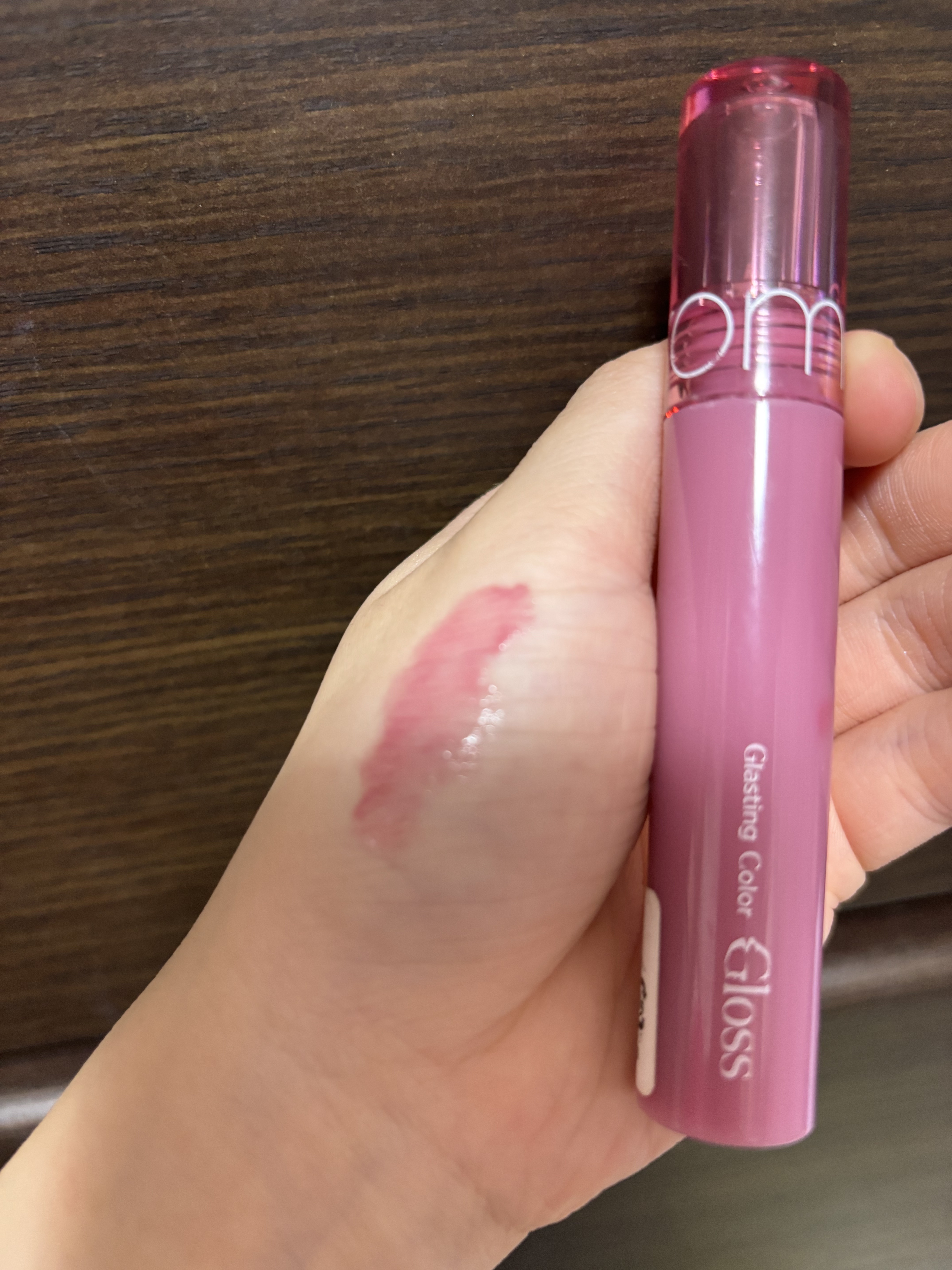 グラスティングカラーグロス/rom&nd/リップグロスを使ったクチコミ（2枚目）