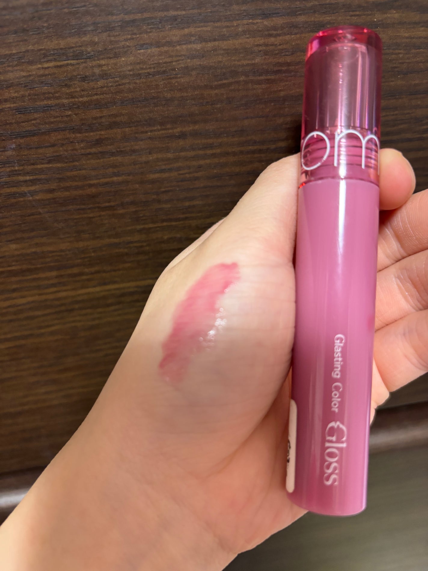 グラスティングカラーグロス/rom&nd/リップグロスを使ったクチコミ(2枚目)