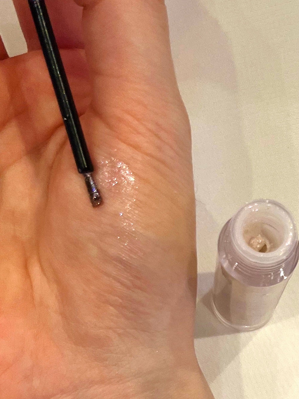 グリッター イルミネーションライナー R/CipiCipi/リキッドアイライナーを使ったクチコミ(3枚目)