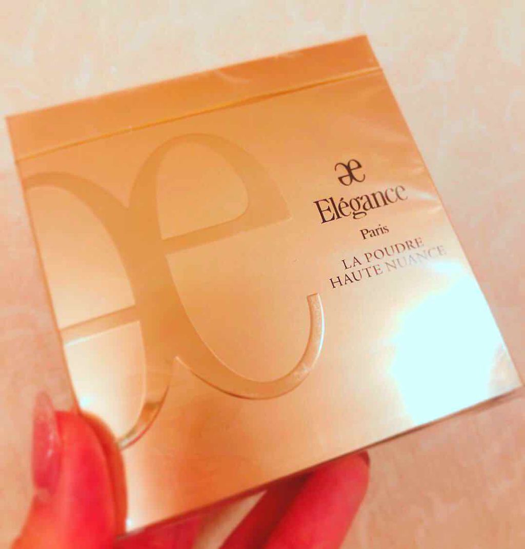 ラ プードル オートニュアンス/Elégance/プレストパウダーを使ったクチコミ(2枚目)