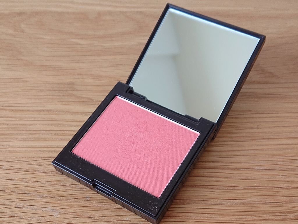 ブラッシュ カラー インフュージョン 09 ピーチ/ローラ メルシエ/パウダーチークを使ったクチコミ（1枚目）