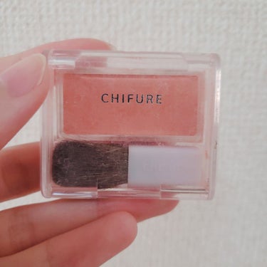 ■ブランド︰CHIFURE（ちふれ）
■種類　  ︰チーク カラー
■色　　  ︰442

□購入価格︰¥300（税抜）
□購入場所︰ドラッグストア

□使用感︰
小さくてポーチに入れておきやすいサイズ