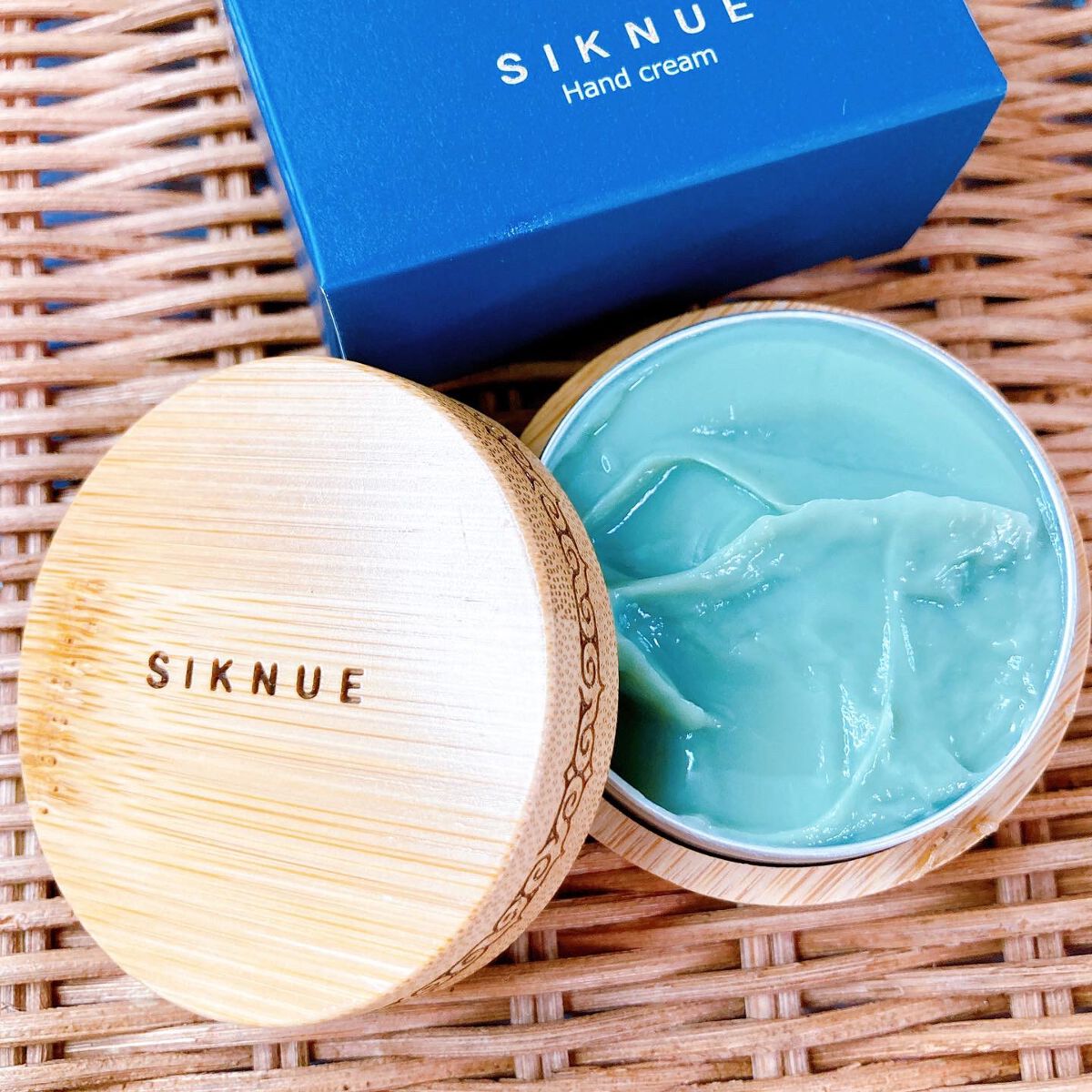 サーモンコラーゲン リップクリーム/SIKNUE/リップクリームを使ったクチコミ（3枚目）