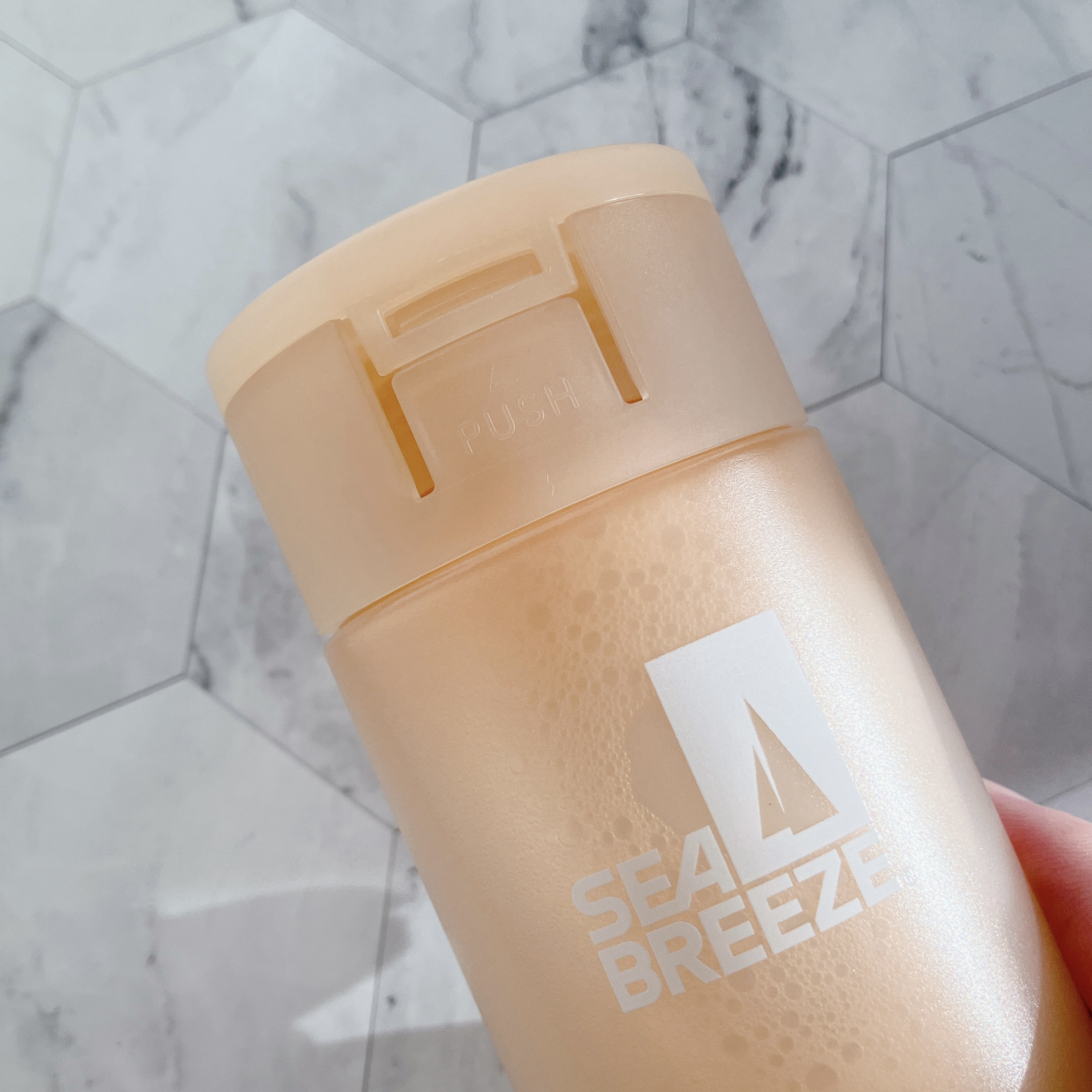 シーブリーズ シーブリーズ デオ＆ウォーター Ｃ スプラッシュマリン/シーブリーズ/デオドラント・制汗剤を使ったクチコミ（2枚目）