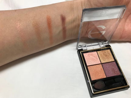 リアルクローズシャドウ/excel/アイシャドウパレットを使ったクチコミ(2枚目)