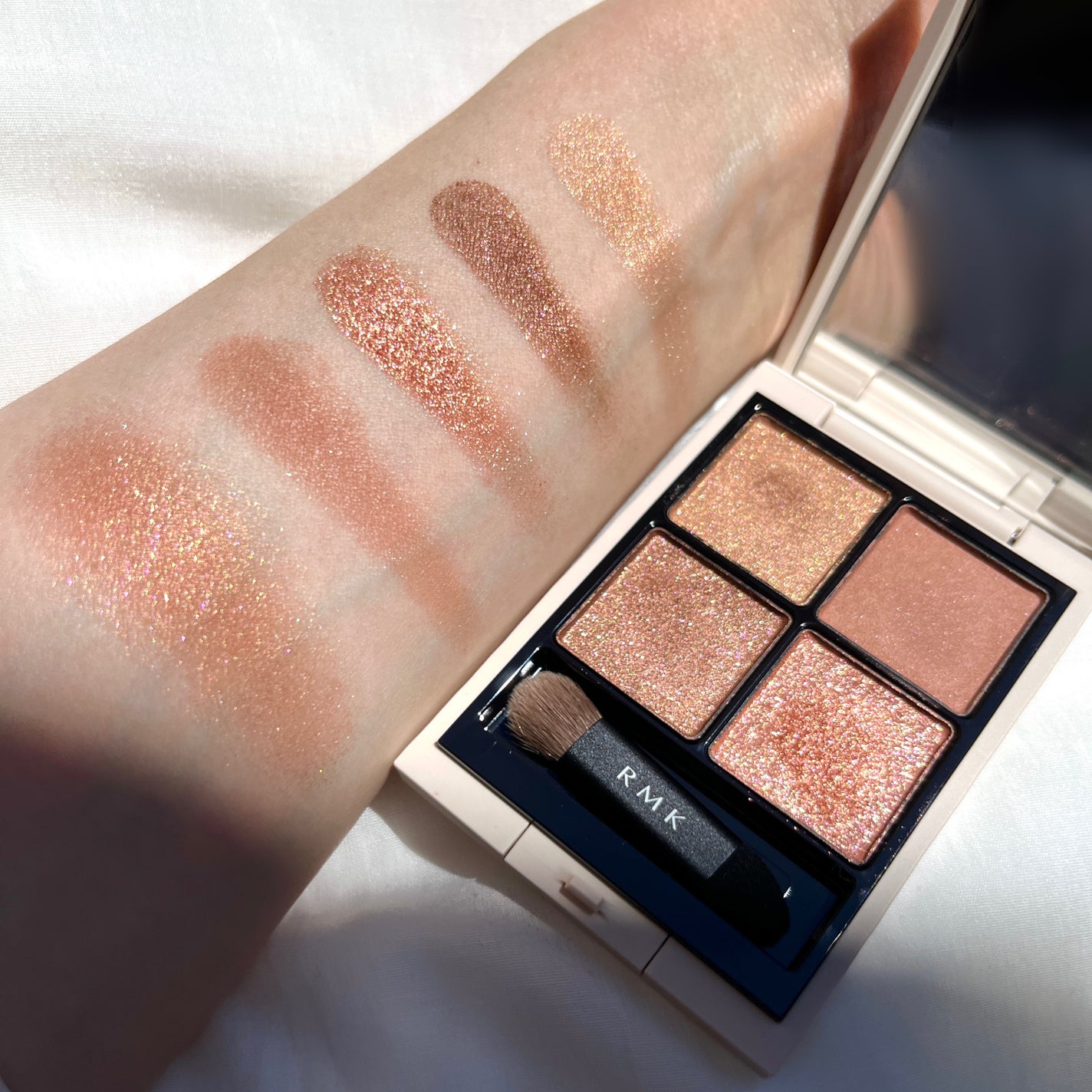 RMK シンクロマティック アイシャドウパレット/RMK/アイシャドウパレットを使ったクチコミ(2枚目)