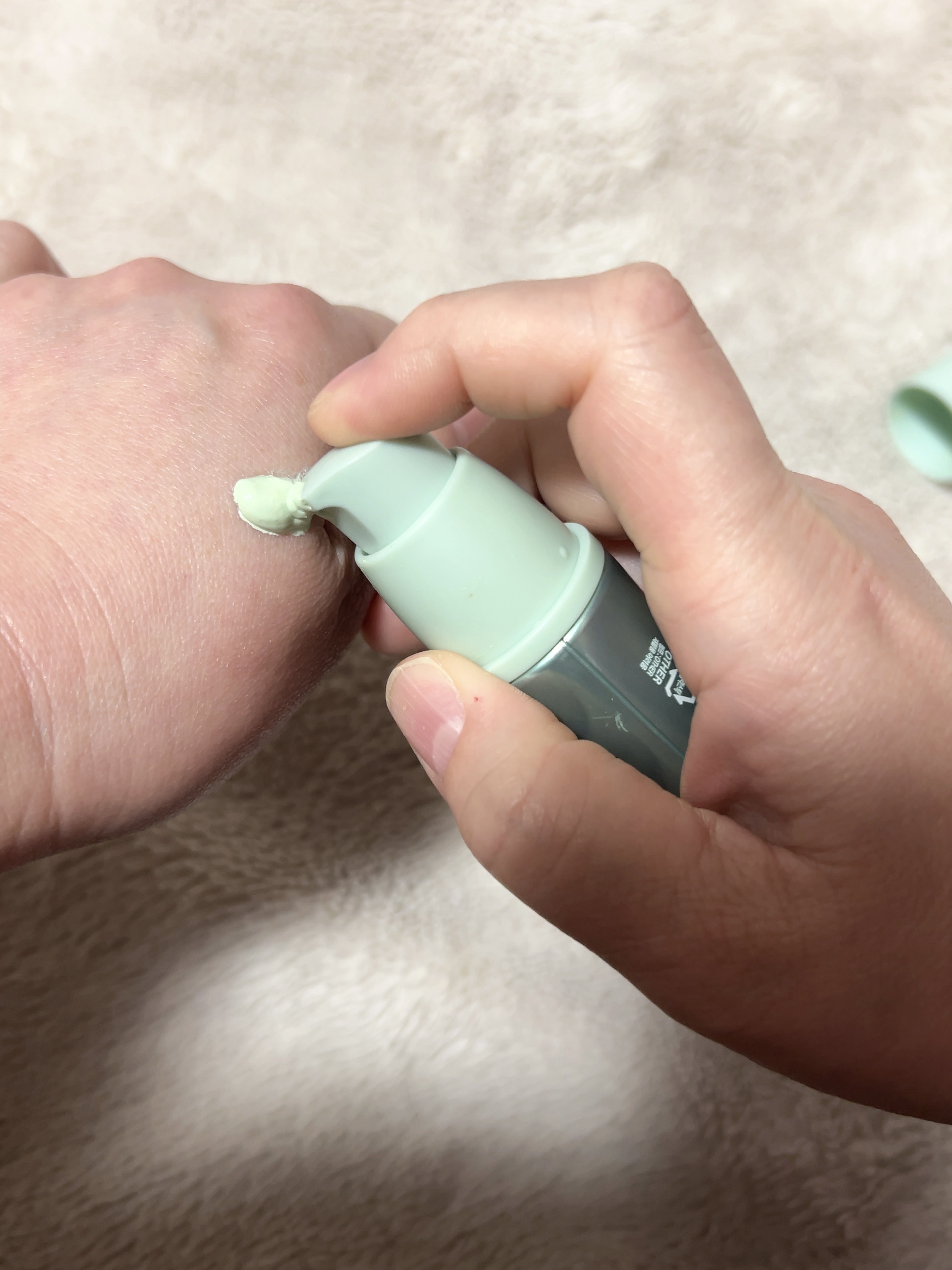 スキンエンハンサーコラーゲントーンアップクリーム/LABIOTTE/日焼け止めクリームを使ったクチコミ（3枚目）