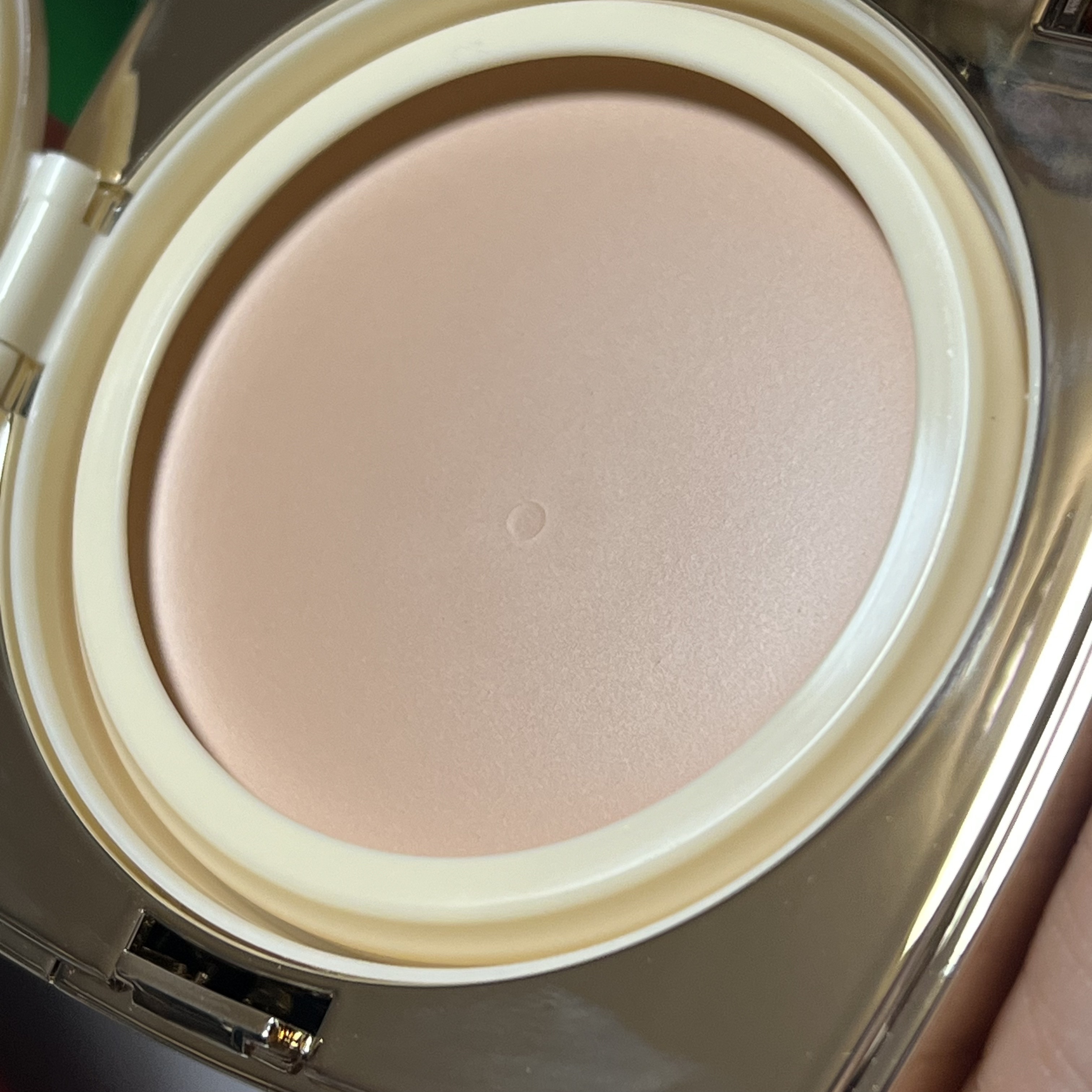 ニューマグネットパクト（ツイードエディション）/CLIO/クッションファンデーションを使ったクチコミ（3枚目）