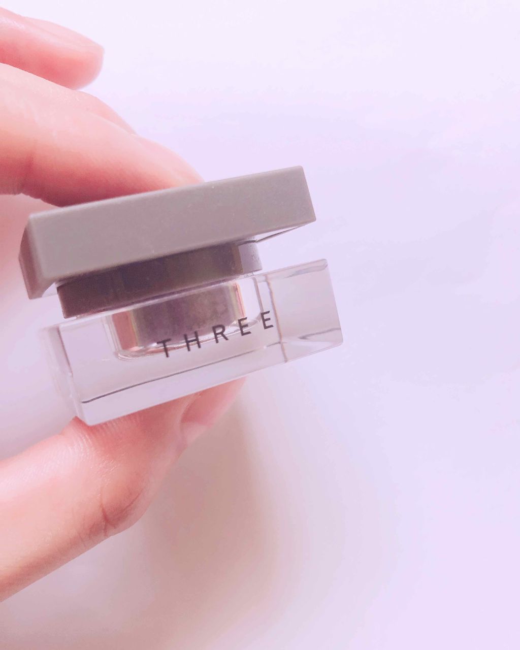 シマリングカラーヴェール ステートメント/THREE/単色アイシャドウを使ったクチコミ（1枚目）