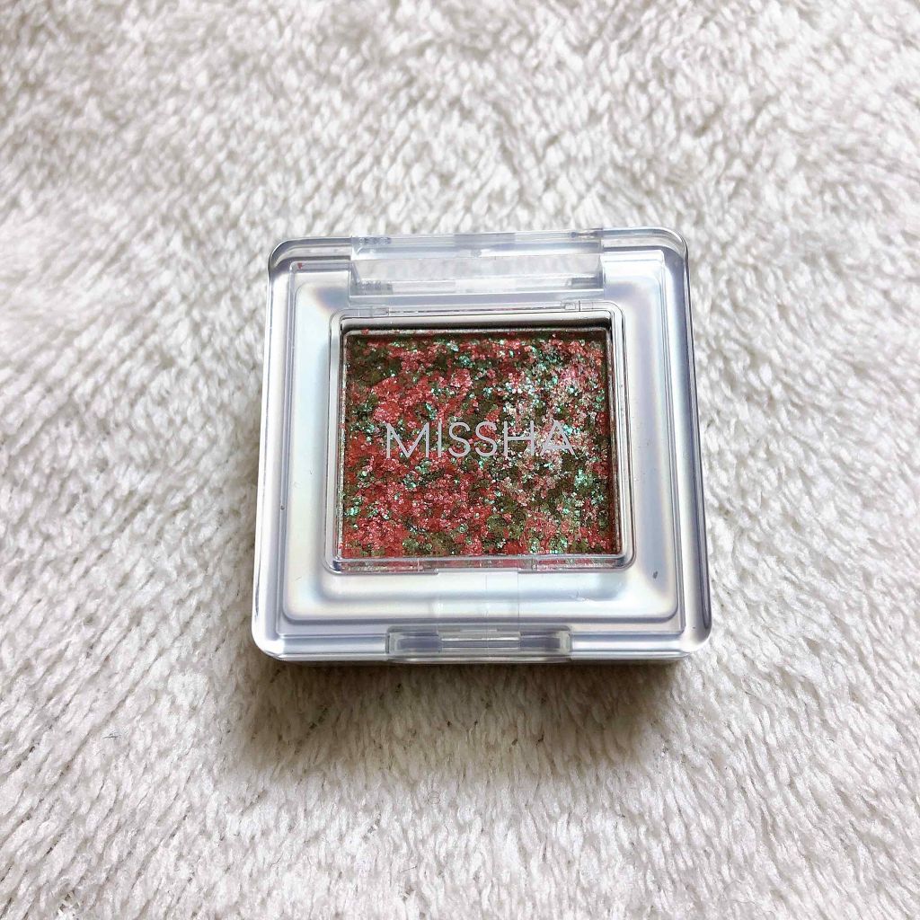 グリッタープリズム シャドウ/MISSHA/グリッターを使ったクチコミ（1枚目）