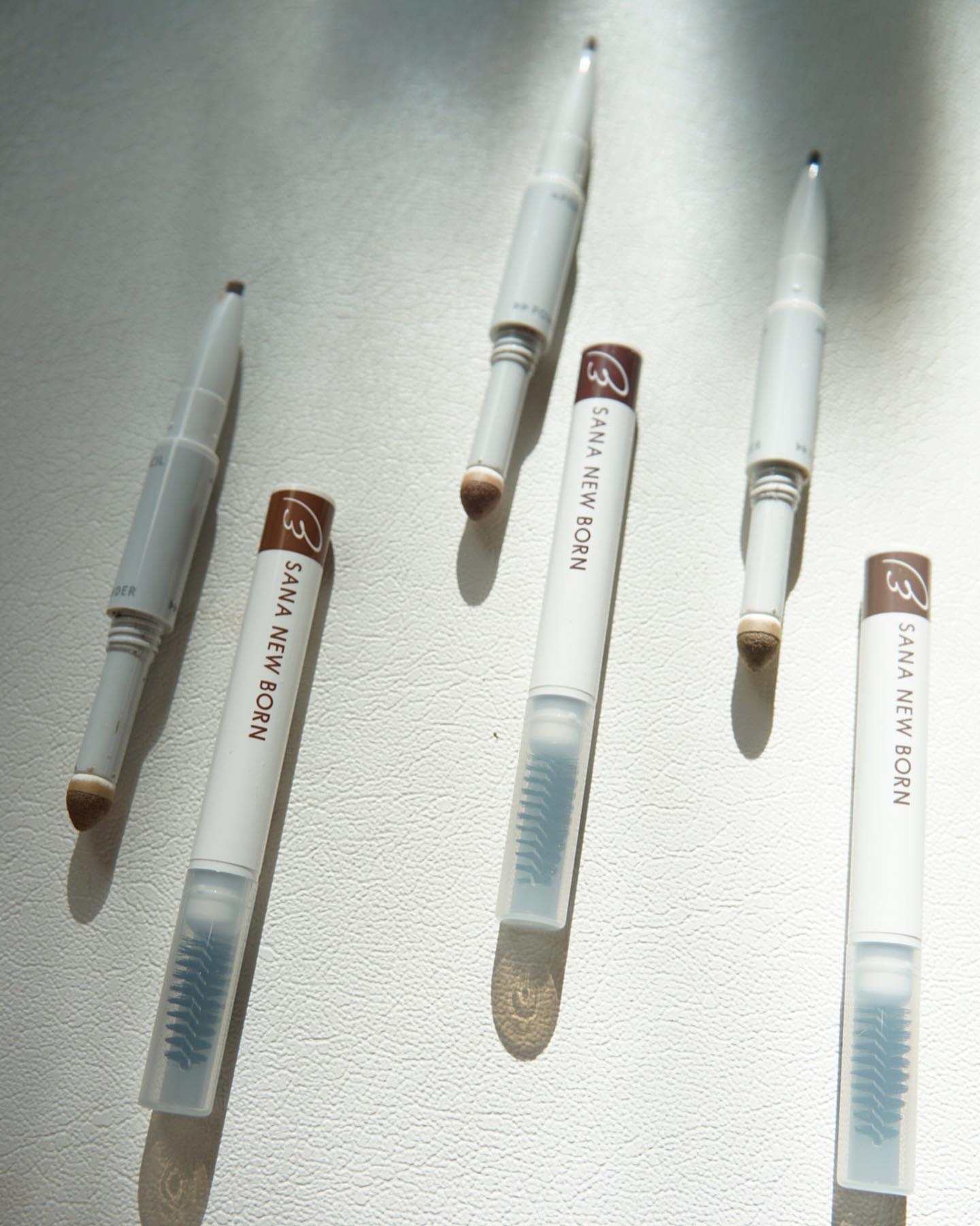 サナ ニューボーン サナ ニューボーン パーフェクトアイブロウのクチコミ「眉に便利な一本！

サナよりリニューアルアイテム！

ニューボーン　
パーフェクトアイブロウ
.....」（3枚目）