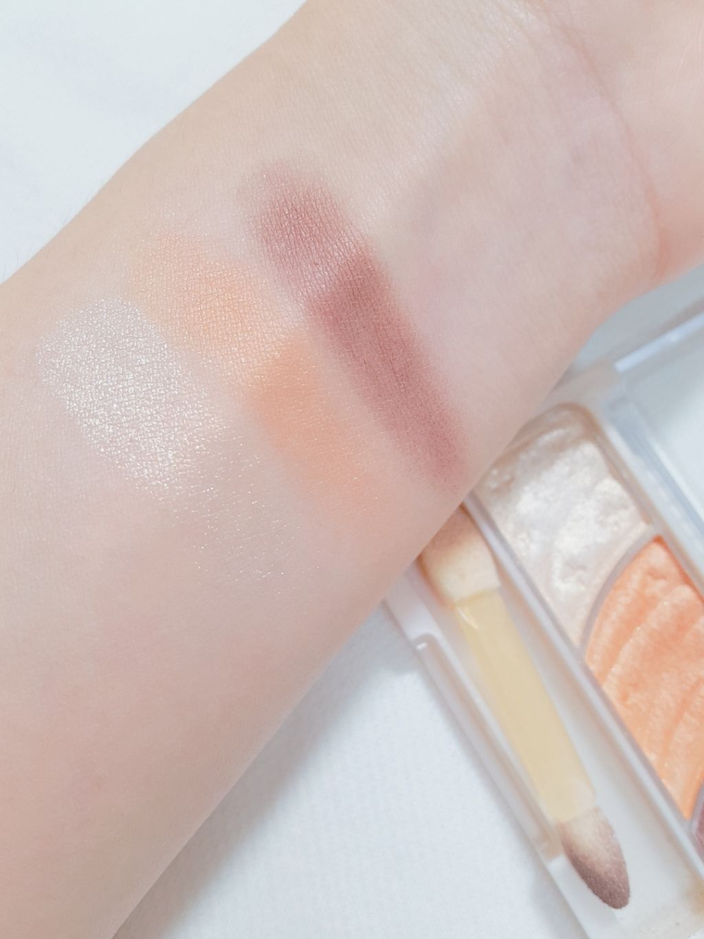 トーンアップアイシャドウ/CEZANNE/アイシャドウパレットを使ったクチコミ(2枚目)