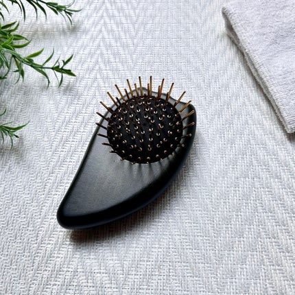 プレミアム FOX カッサ ゴースト ヘアブラシ ブラック/SNOW FOX SKINCARE/ヘアブラシを使ったクチコミ(8枚目)