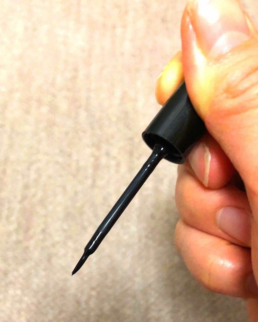 リキッドラスト ライナー ポイント ブラック / M・A・C(マック) | LIPS