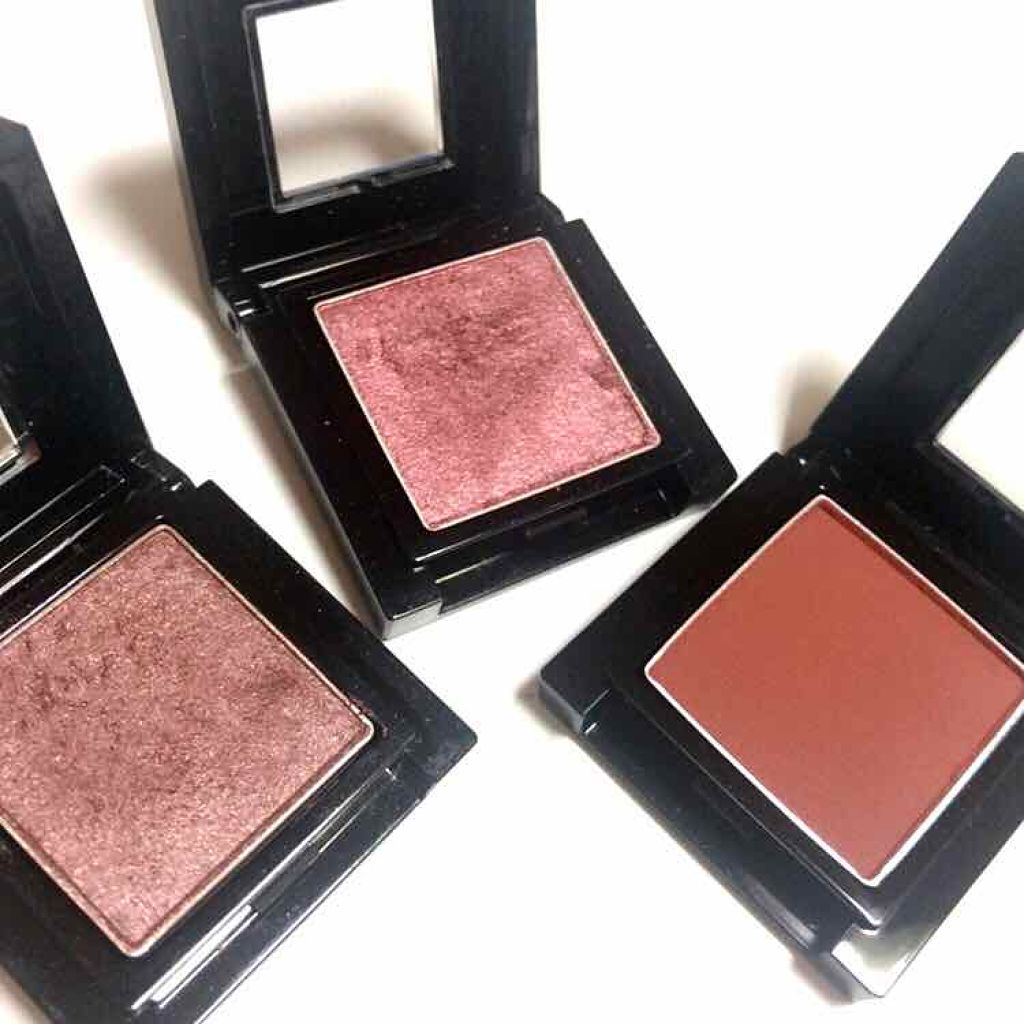 〈UNDER¥1,000〉一色で秋っぽさアップ!気軽に買えるプチプラシングルシャドウ♡のサムネイル