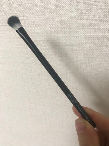 UR GLAM　EYESHADOW BRUSH A/U R GLAM/メイクブラシを使ったクチコミ（2枚目）