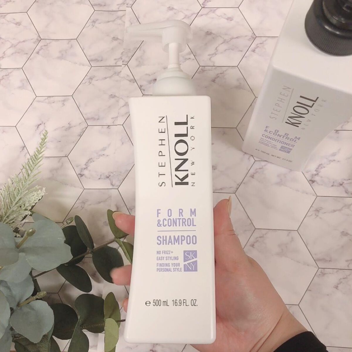 フォルムコントロール ヘアオイル Ｗ/スティーブンノル ニューヨーク/ヘアオイルを使ったクチコミ（2枚目）