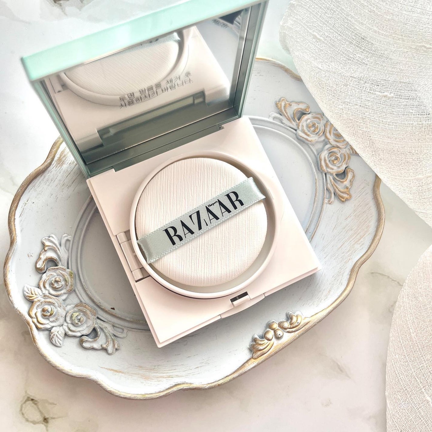 スキン フィット ルミナス サン クッション/Harper's BAZAAR Cosmetics/クッションファンデーションを使ったクチコミ(2枚目)