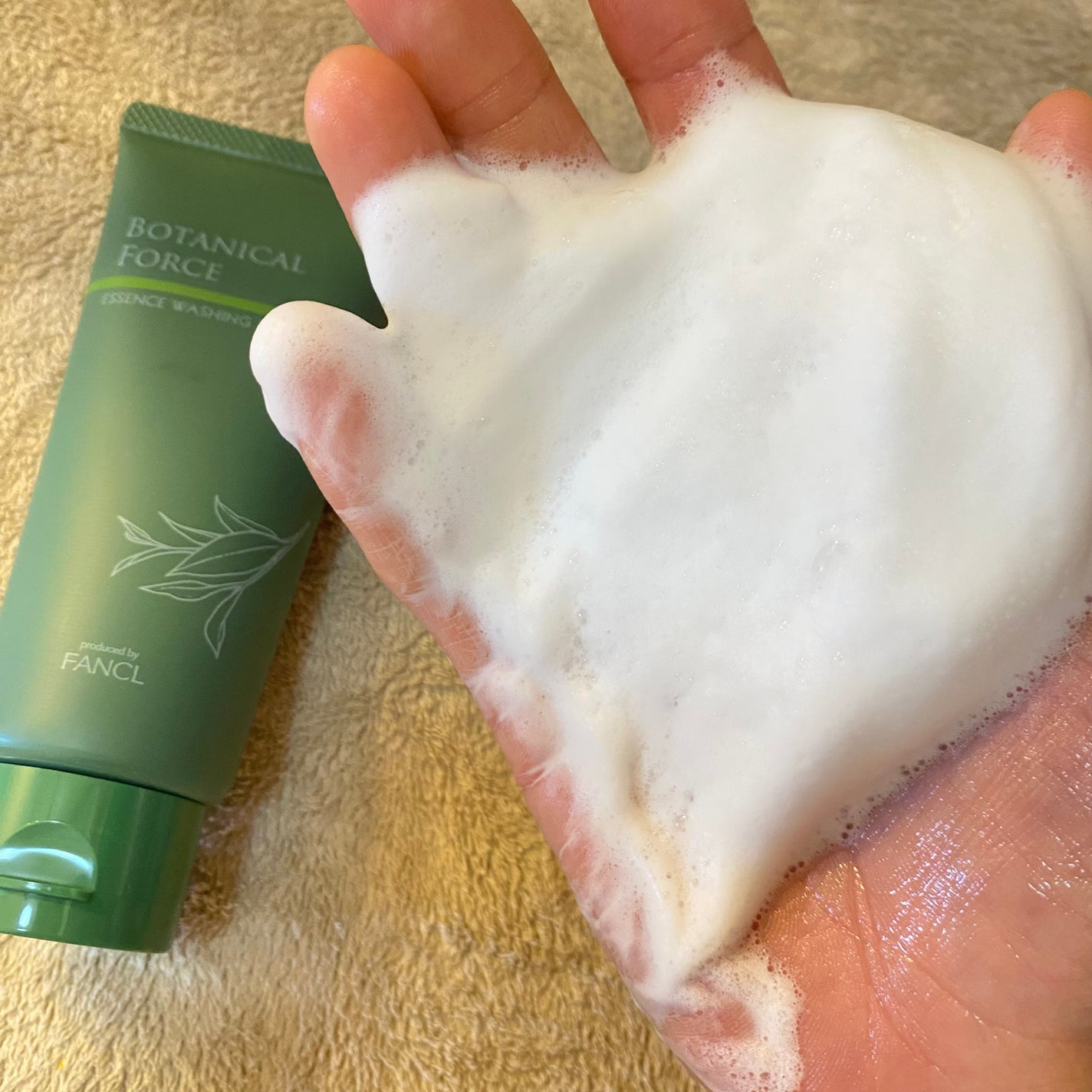つるつるクレイウォッシュ/ボタニカルフォース/洗顔フォームを使ったクチコミ(7枚目)